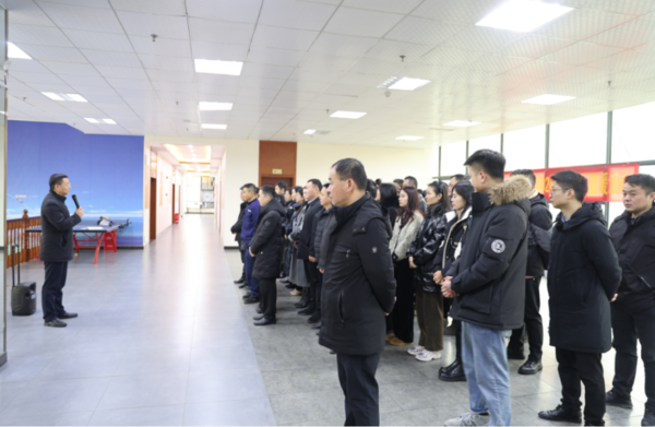 公司动态 | 尊龙凯时环保开展节前送温暖慰问活动